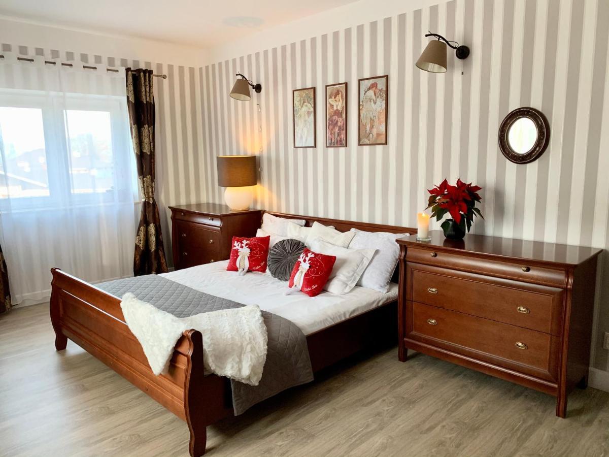 Slupski Premium Nr5 Wifi Netflix Smart Tv50 Full Kitchen Double Bathtub Up To 4 People Full Pleasure Quality (adults Only) Apartament *